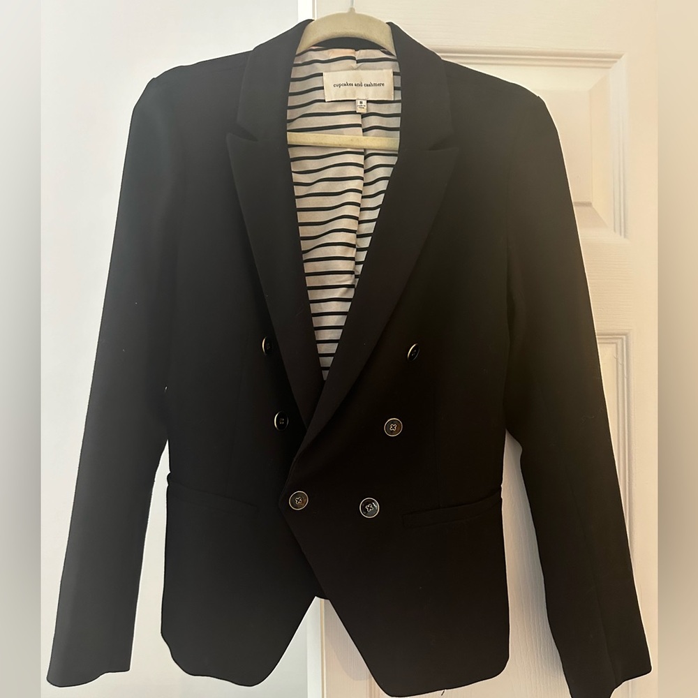 Great condition black jacket, 8